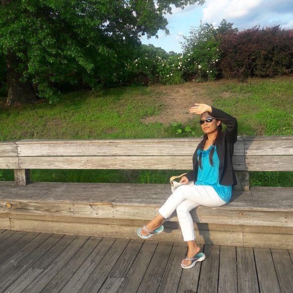 Meet your Posher, Lyia - Picture 2 of 3